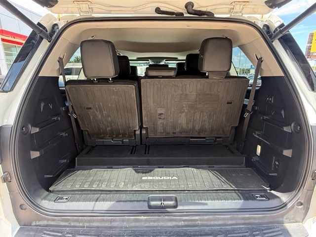 2024 Toyota Sequoia SR5 - Photo 13