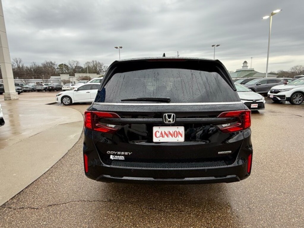 New 2026 Honda Odyssey Touring Minivan/Van