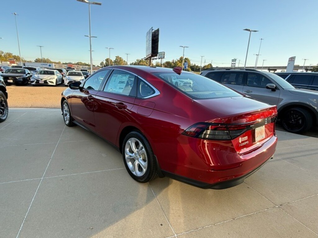 New 2025 Honda Accord LX Sedan