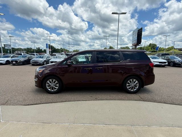 Used 2019 Kia Sedona LX with VIN KNDMB5C18K6511114 for sale in Vicksburg, MS