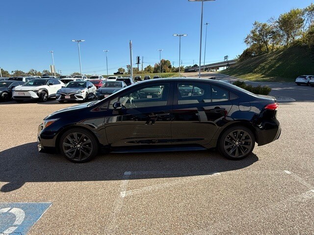 2024 Toyota Corolla SE Premium photo 2