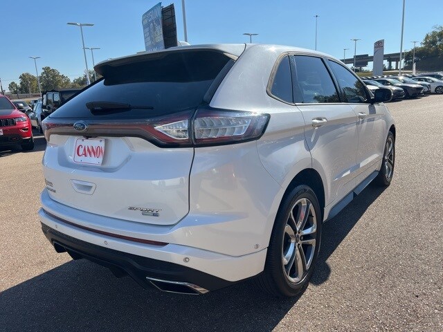 2015 Ford Edge Sport photo 4