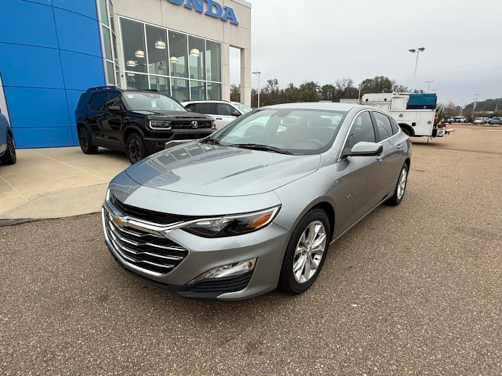 Used 2024 Chevrolet Malibu LT Sedan