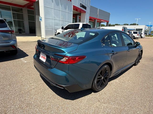 2025 Toyota Camry SE - Photo 7
