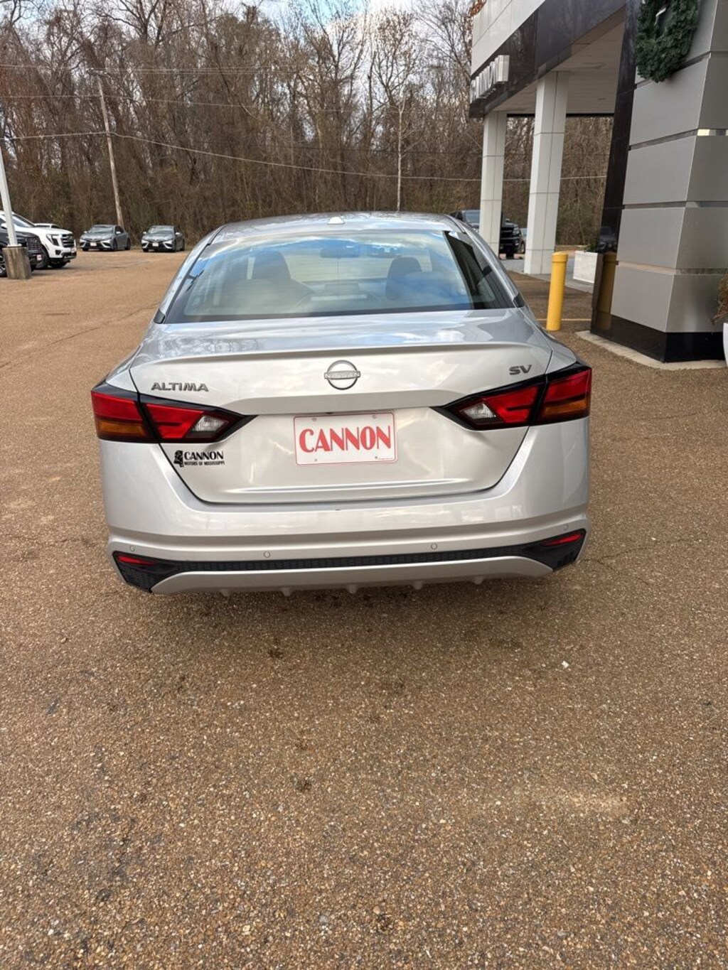 Used 2024 Nissan Altima 2.5 SV Sedan