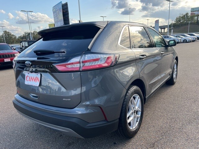 2024 Ford Edge SEL photo 4