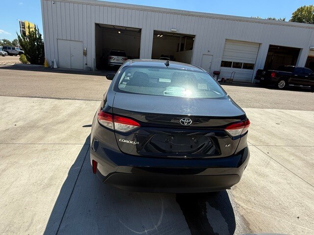 2023 Toyota Corolla LE photo 4