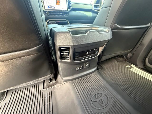 2024 Toyota Sequoia SR5 - Photo 32