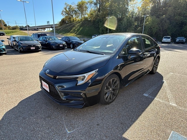 2024 Toyota Corolla SE's photo