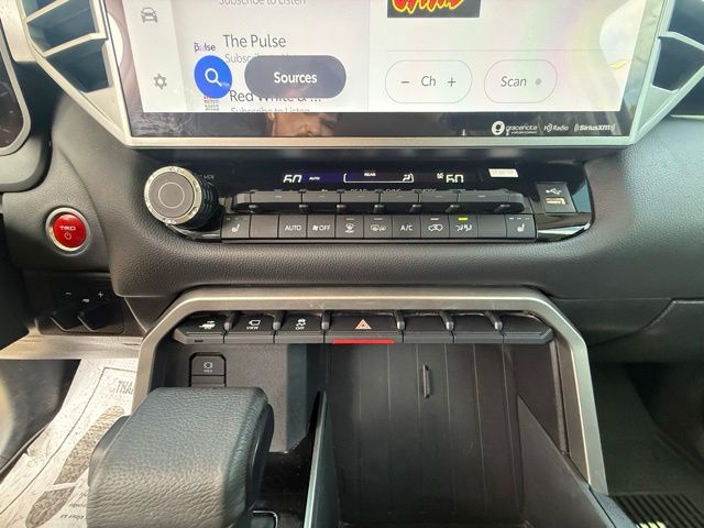 2024 Toyota Sequoia SR5 - Photo 20