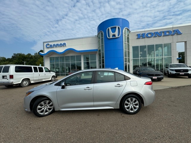 Used 2021 Toyota Corolla LE with VIN 5YFEPMAE1MP247137 for sale in Vicksburg, MS