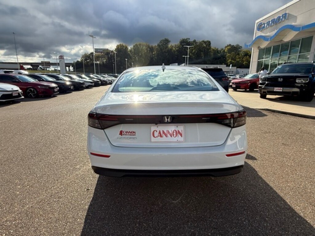 New 2025 Honda Accord LX Sedan