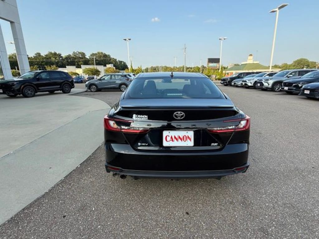 Used 2025 Toyota Camry SE Sedan