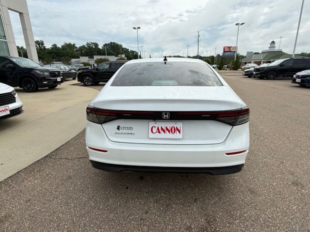 Used 2025 Honda Accord SE Sedan