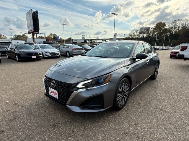 2024 Nissan Altima SV