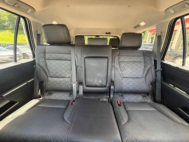 2024 Toyota Sequoia SR5 - Photo 30