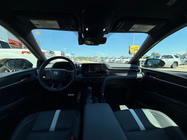 2025 Toyota Camry SE - Photo 32