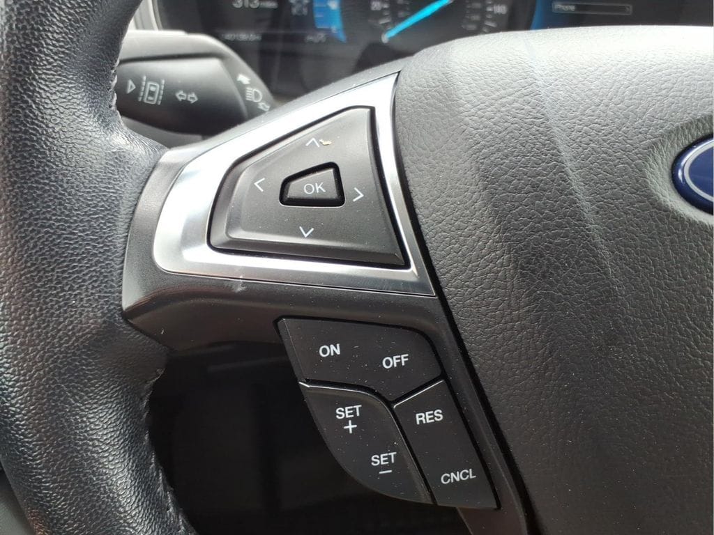 2023 Ford Edge SEL - Photo 19