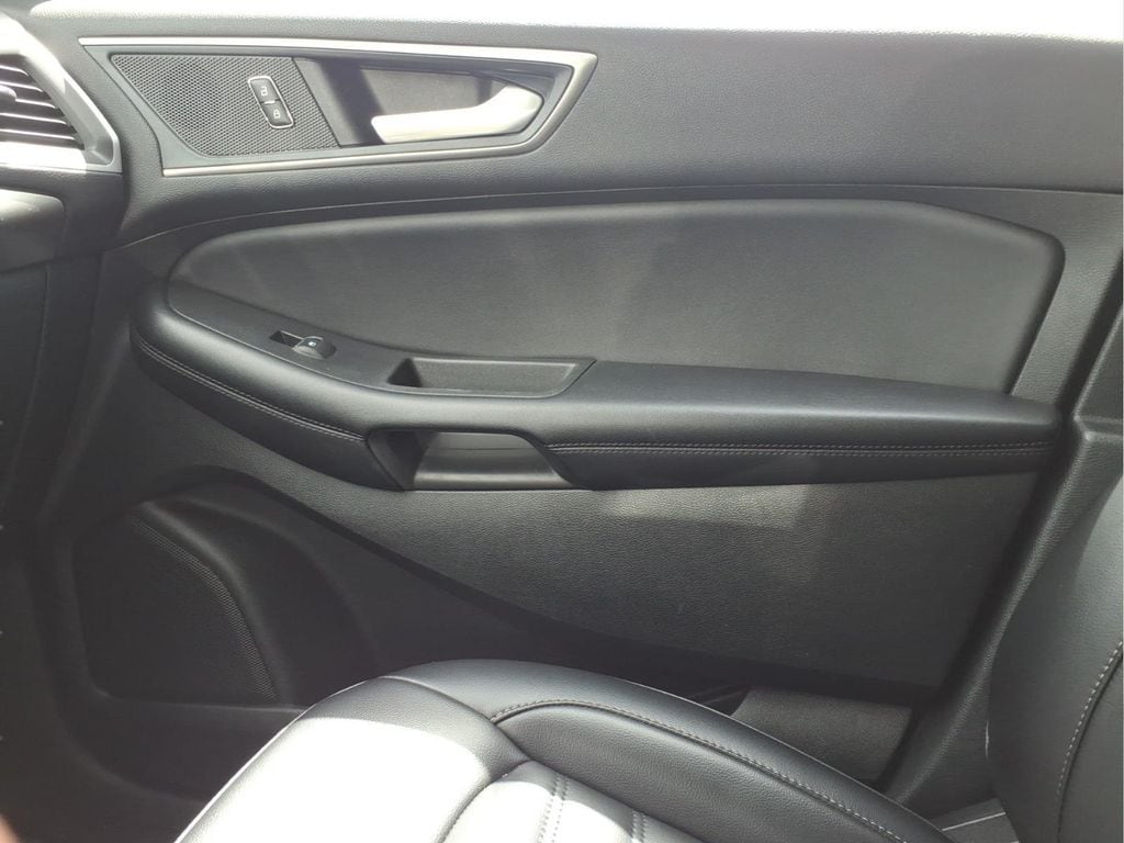 2023 Ford Edge SEL - Photo 25