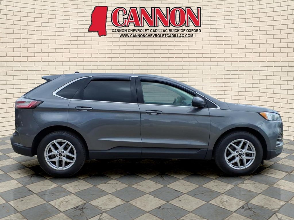 2023 Ford Edge SEL - Photo 6