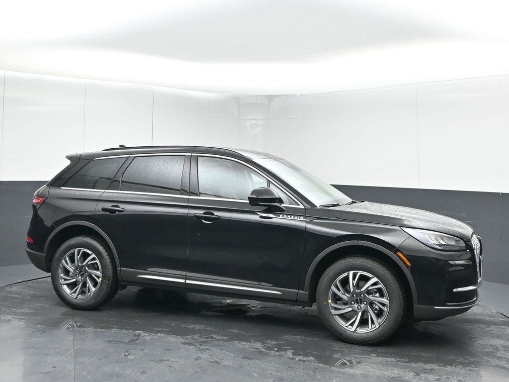 2026 Lincoln Corsair Premiere's photo