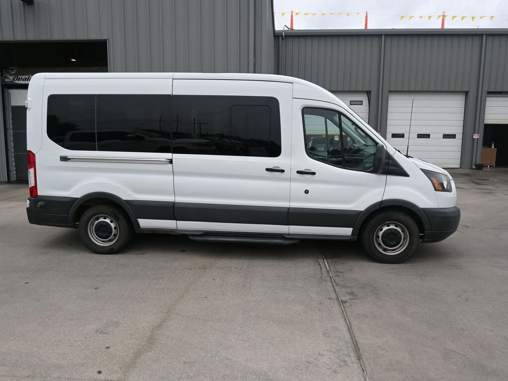 2015 Ford Transit XL photo 2
