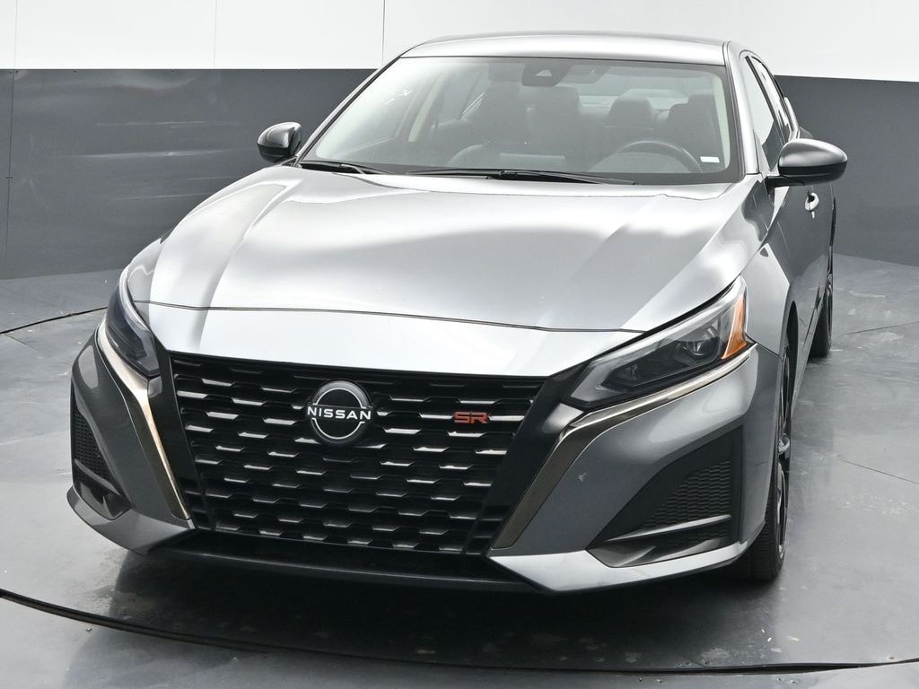 Used 2024 Nissan Altima 2.5 SR Sedan