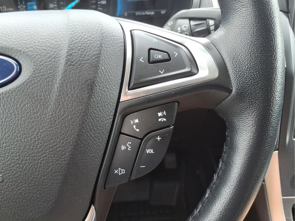 2023 Ford Edge SEL - Photo 20