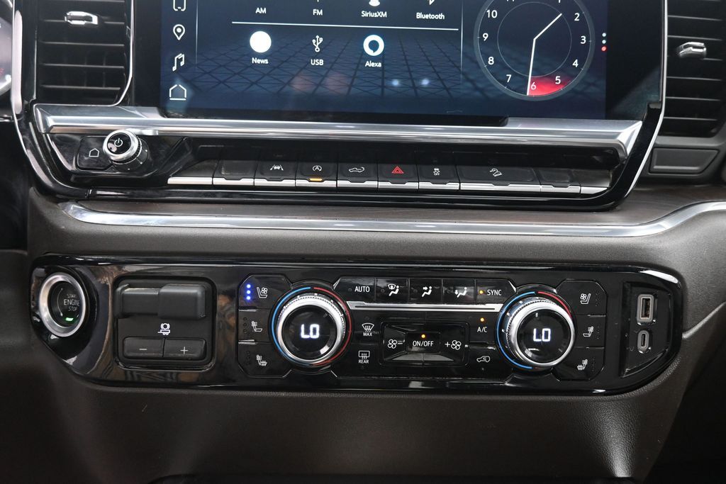 2025 GMC Sierra 1500 SLT - Photo 15