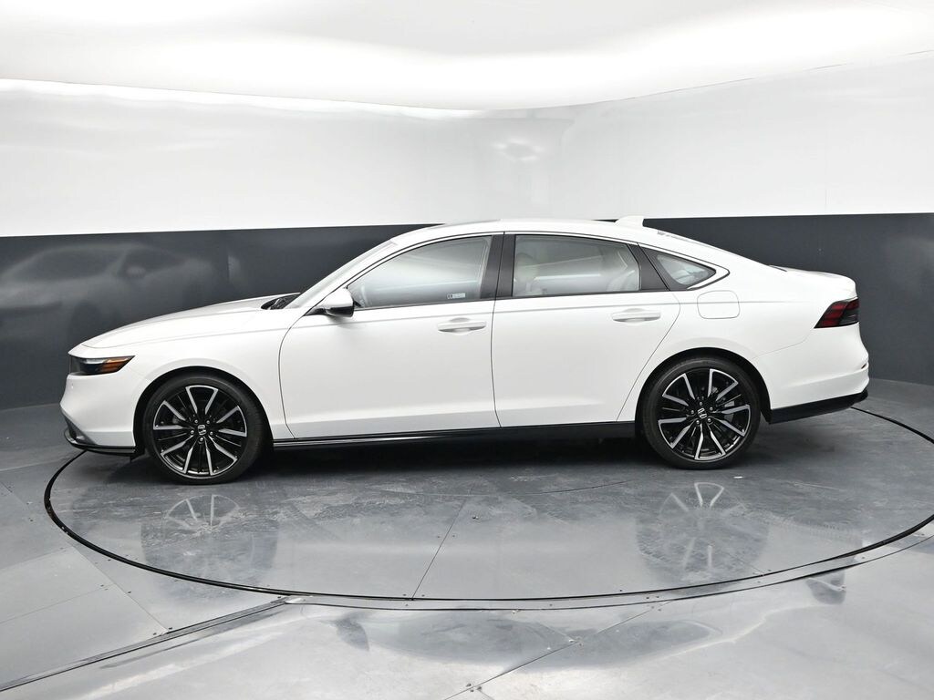 Used 2025 Honda Accord Hybrid Touring Sedan