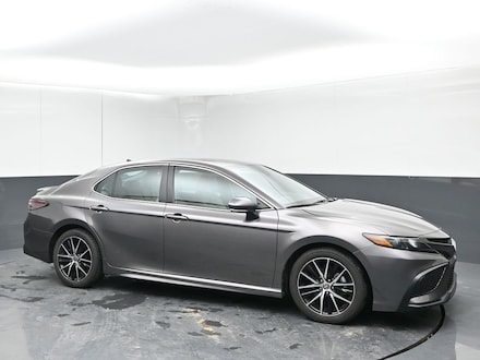 2023 Toyota Camry SE Sedan