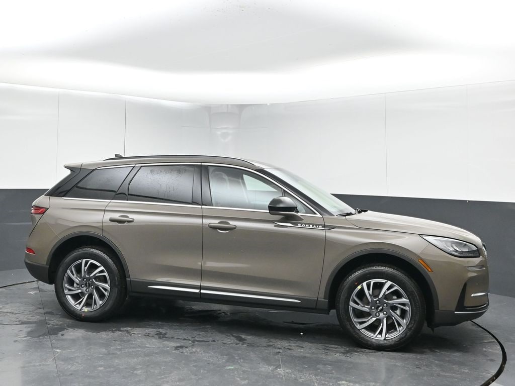 2026 Lincoln Corsair Premiere's photo