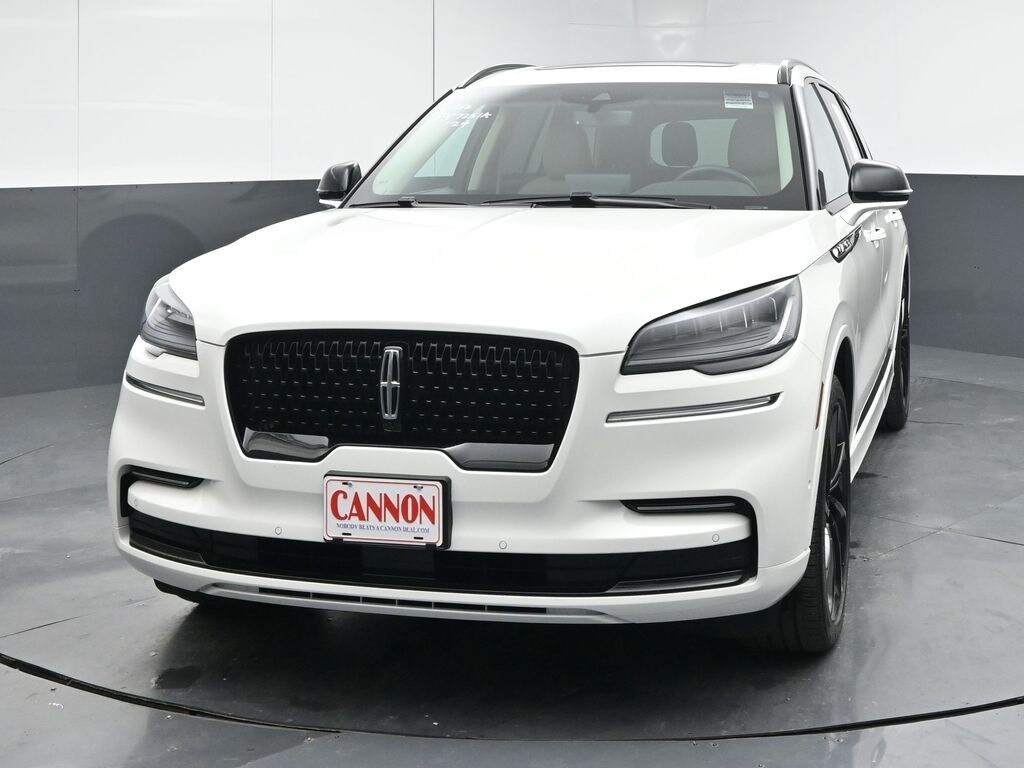 2024 Lincoln Aviator Reserve photo 3