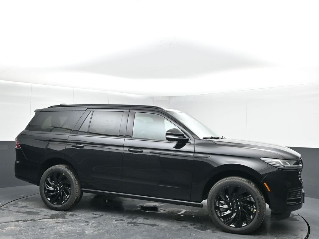 2026 Lincoln Navigator Reserve's photo