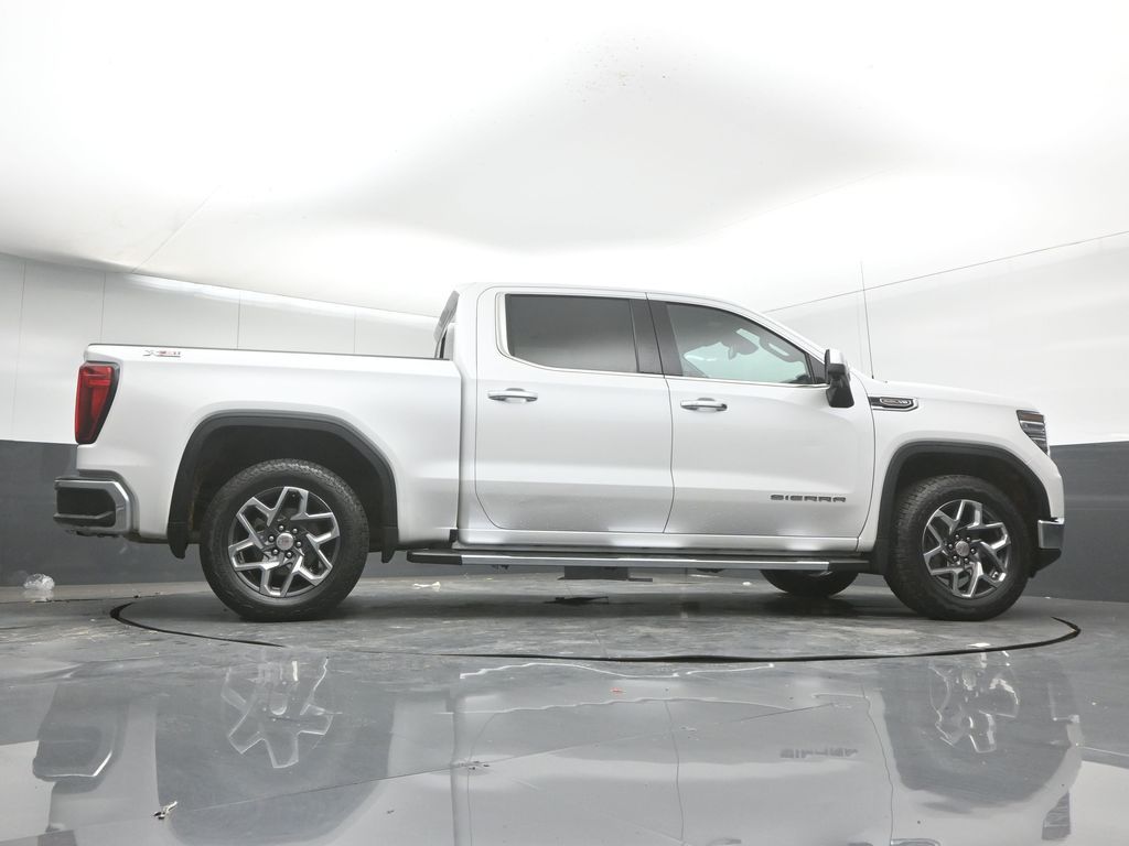 2025 GMC Sierra 1500 SLT - Photo 35