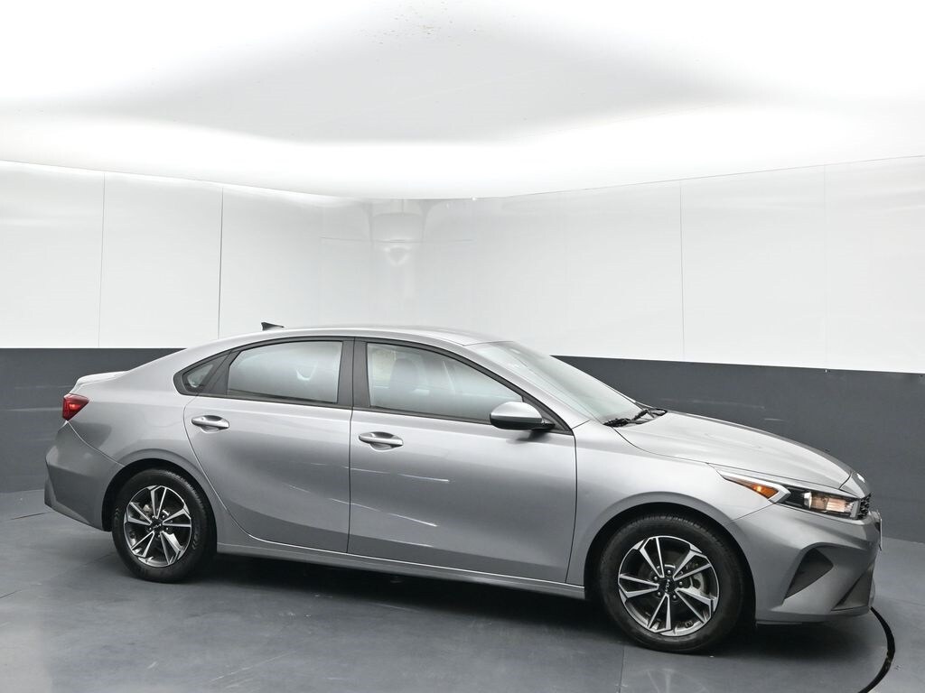 Used 2023 Kia Forte LXS Sedan