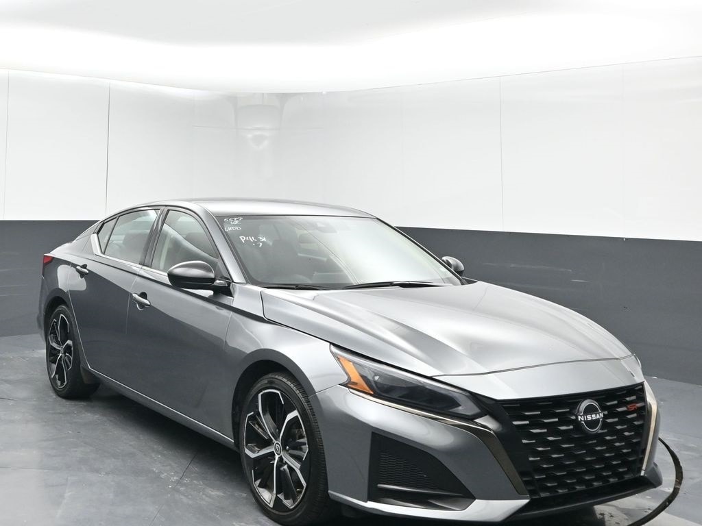 Used 2024 Nissan Altima 2.5 SR Sedan