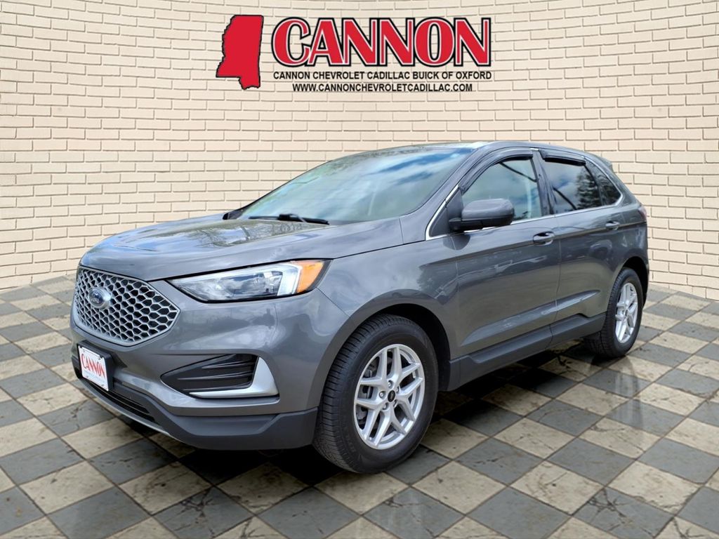 2023 Ford Edge