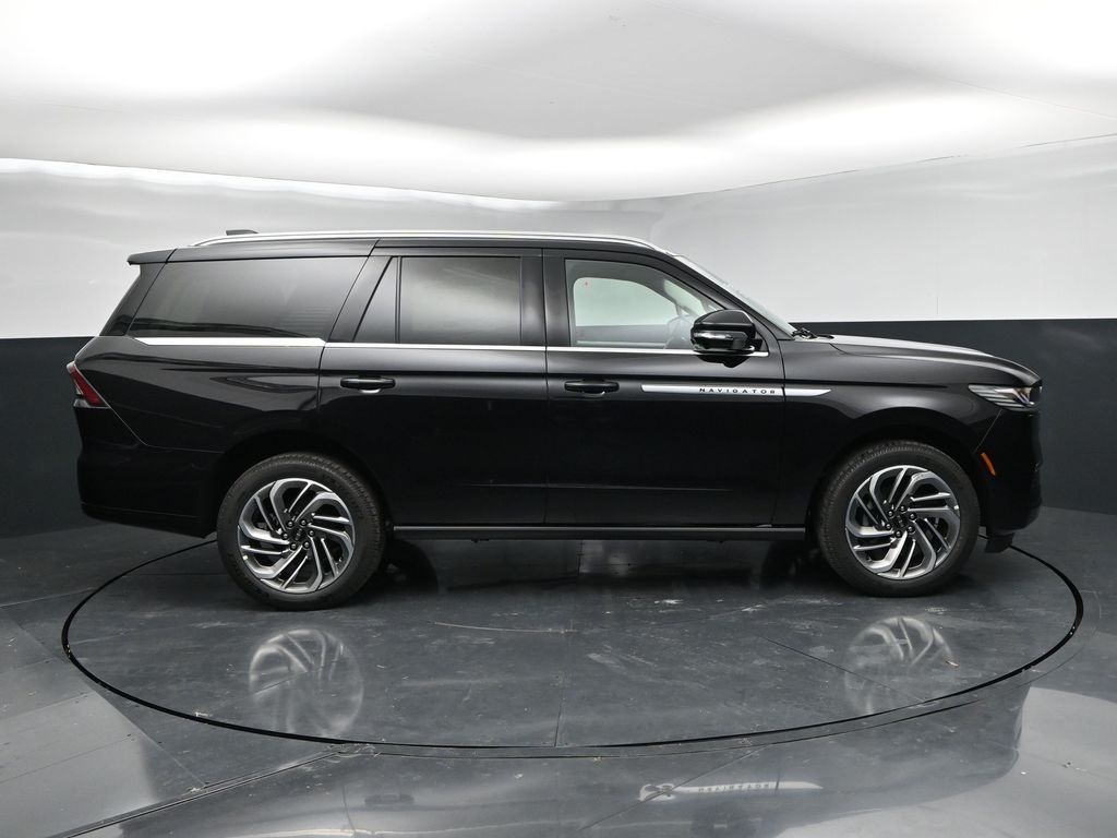 2027 Lincoln Navigator Reserve - Photo 8