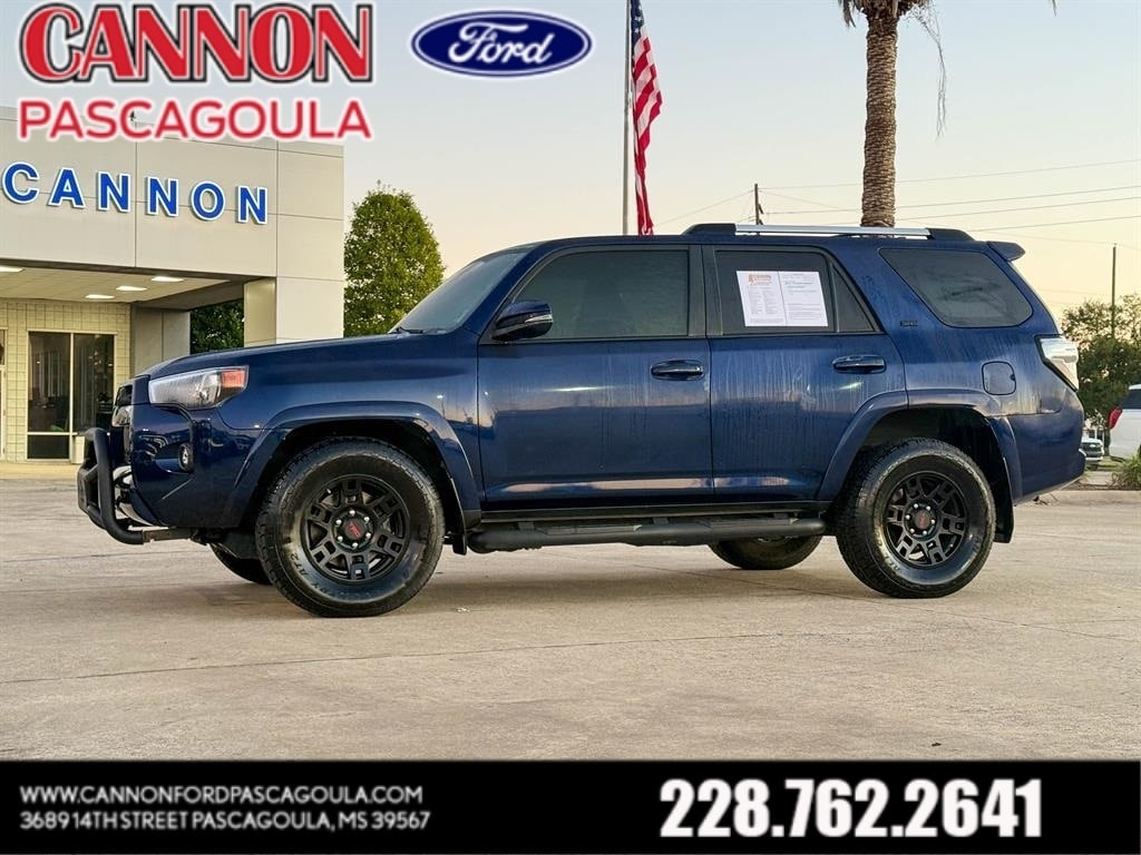 2021 Toyota 4Runner SR5 Premium's photo