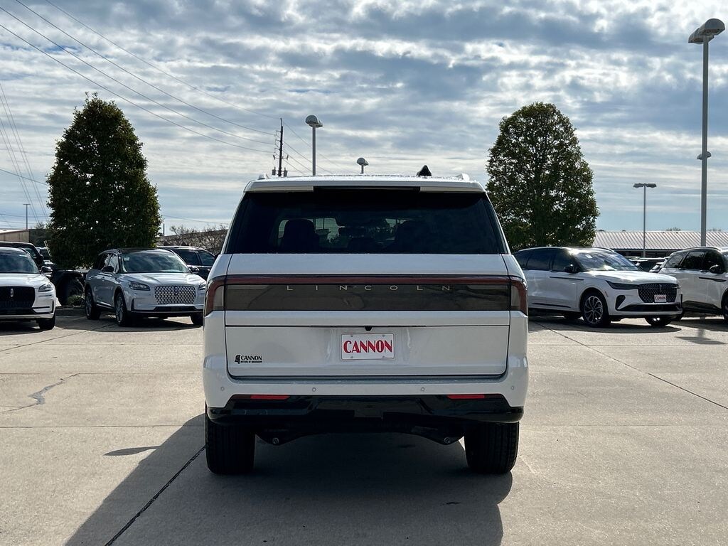 New 2026 Lincoln Navigator L Reserve SUV