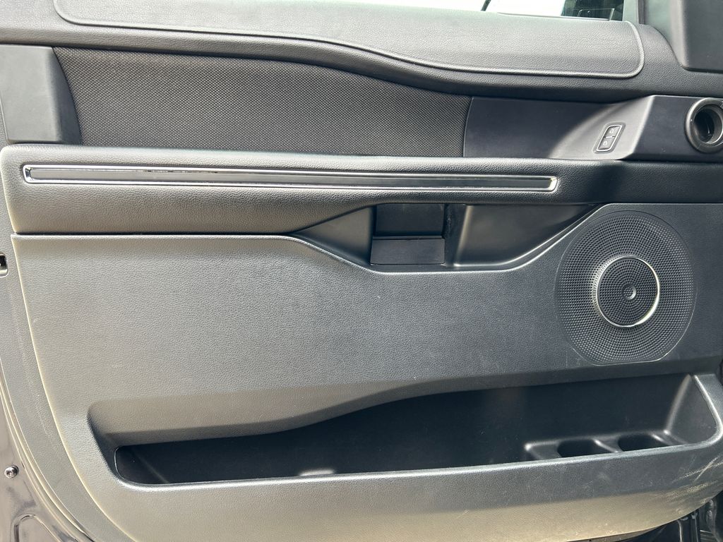 2021 Ford Expedition XL - Photo 14