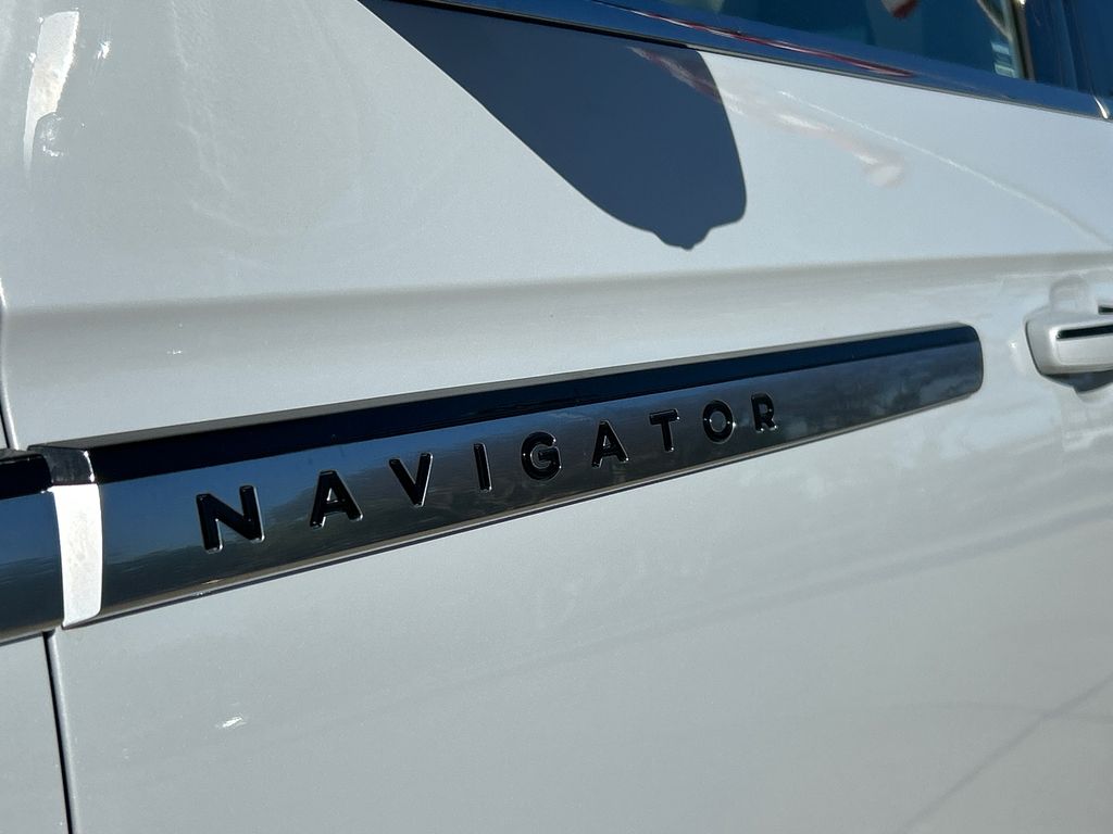 2026 Lincoln Navigator Reserve - Photo 10
