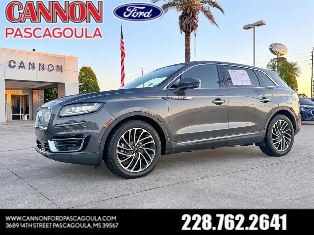 2019 Lincoln Nautilus Reserve's photo