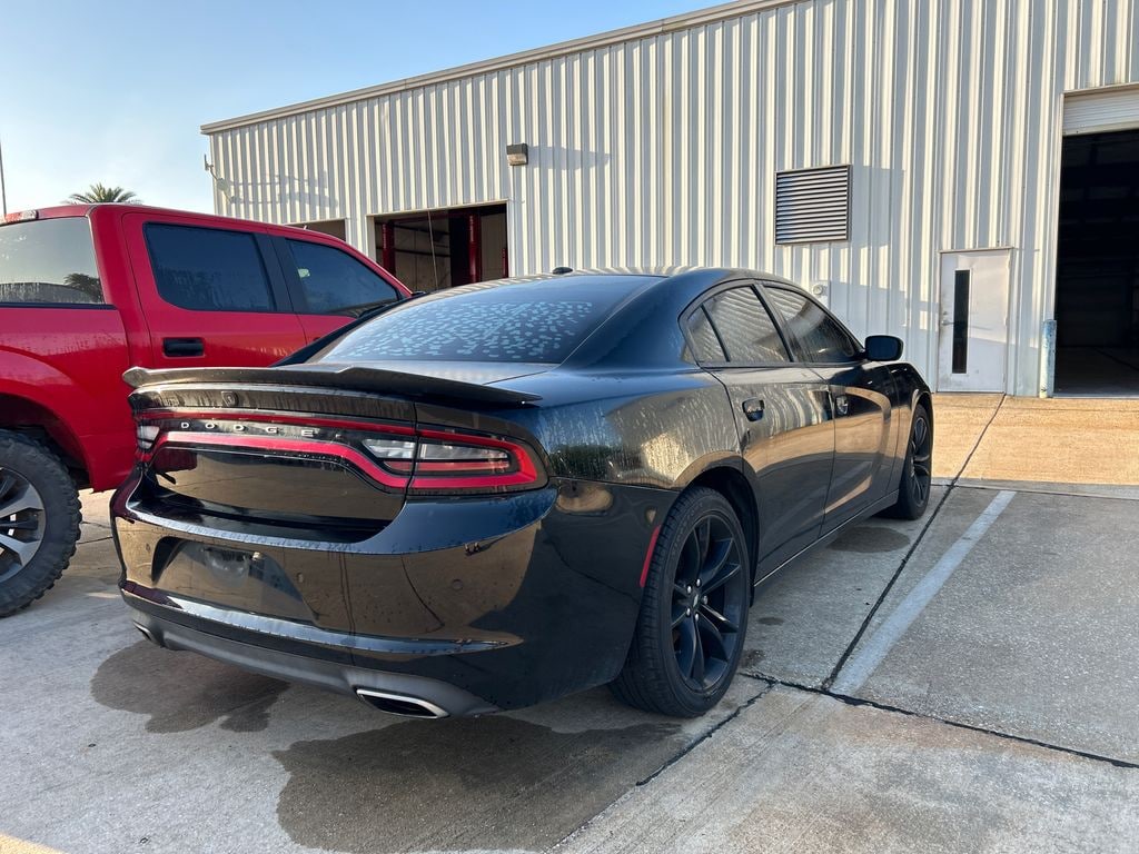 Used 2018 Dodge Charger SXT Sedan