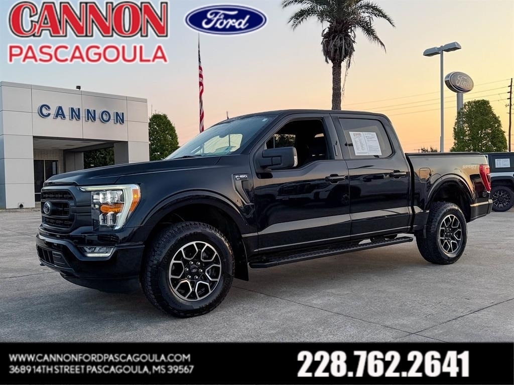 2022 Ford F-150 XLT's photo