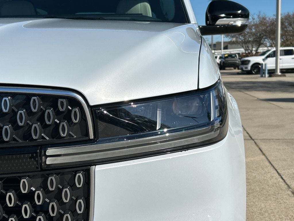 2026 Lincoln Navigator Reserve - Photo 12