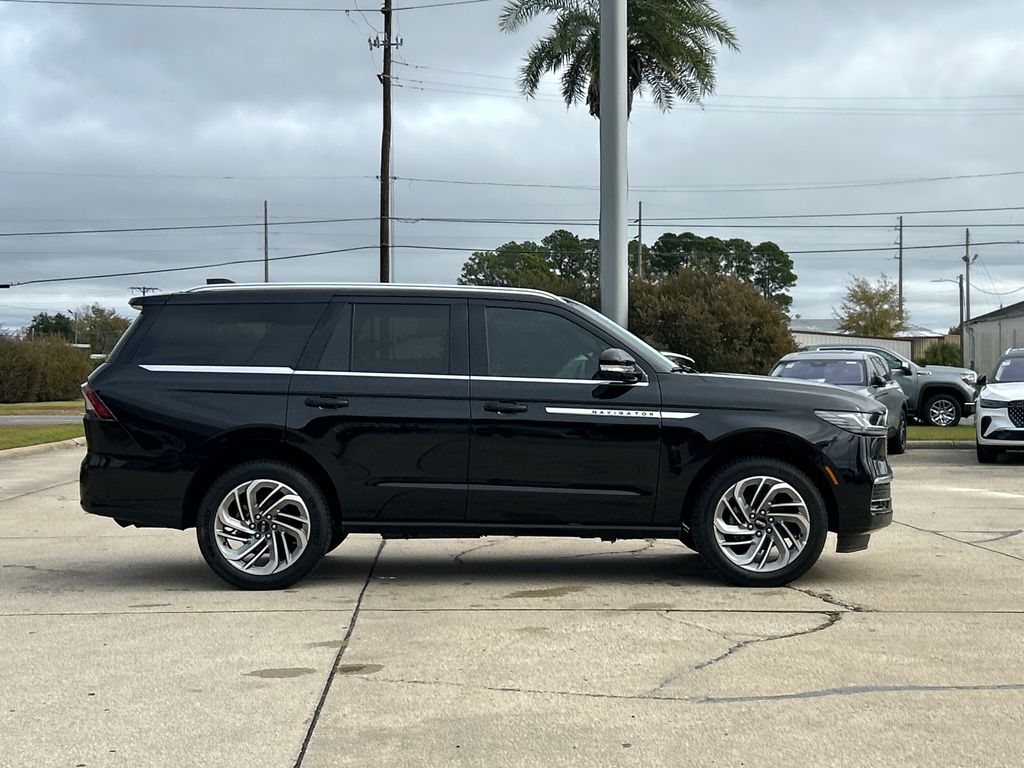 2025 Lincoln Navigator Reserve - Photo 8