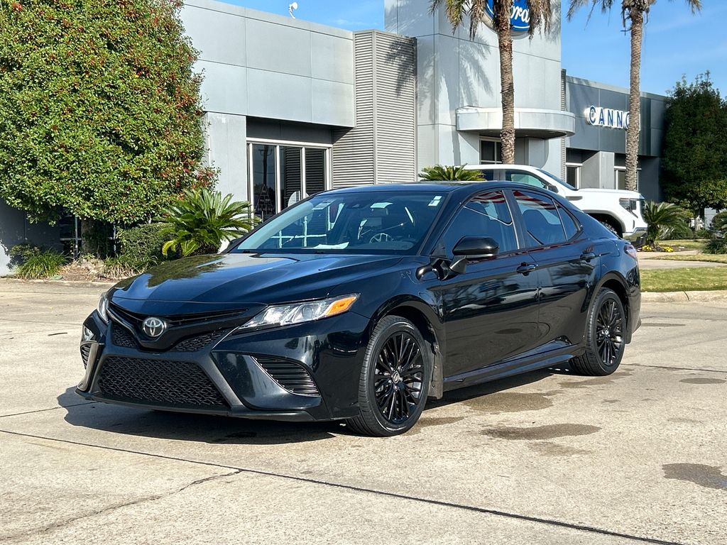 2019 Toyota Camry SE