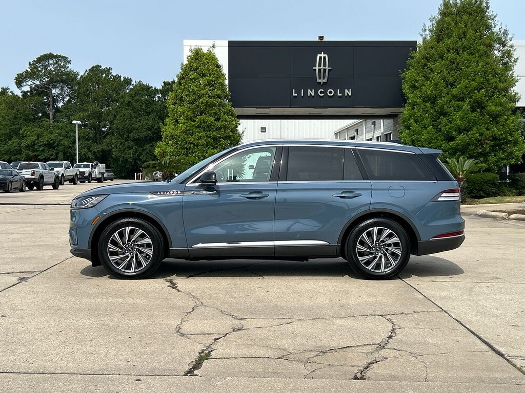 New 2026 Lincoln Aviator Premiere SUV